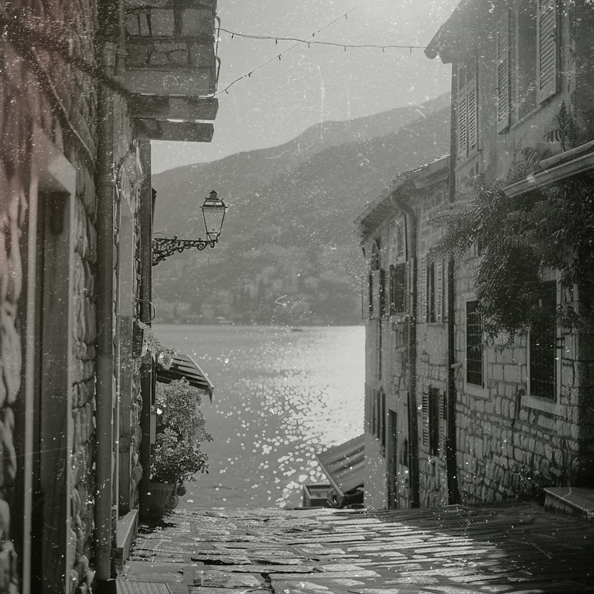 History & Archives - original version